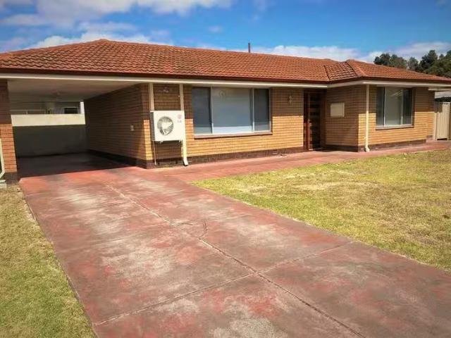 House for rent in Wilson, Western Australia