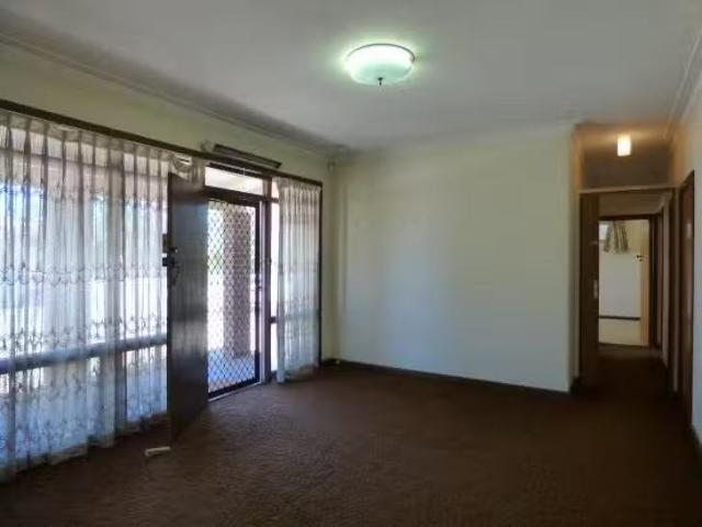 House for rent in Shelley, Western Australia