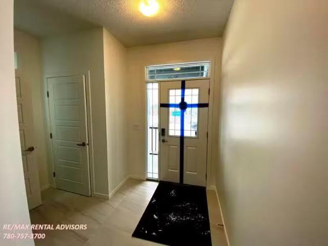 House for rent in Wedgewood, Alberta