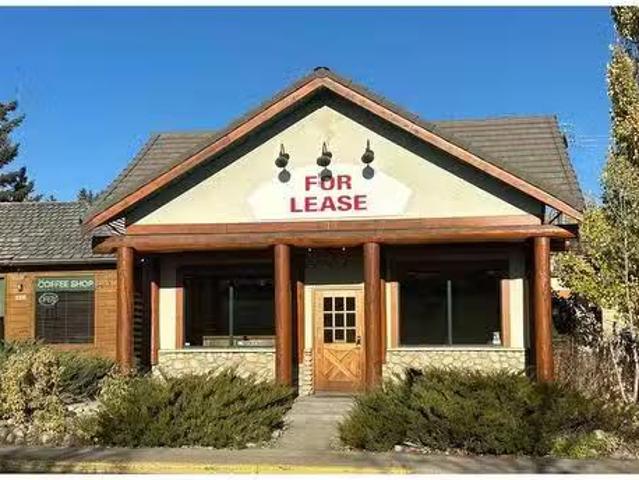 House for rent in Cochrane, Alberta