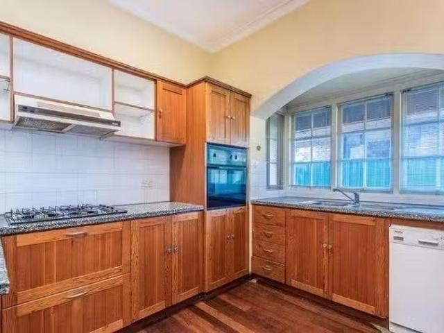 House for rent in Como, Western Australia