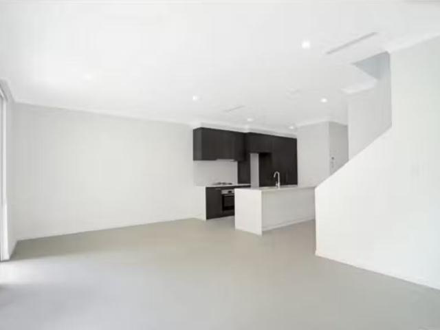 Condo for rent in Fernbrook, Queensland