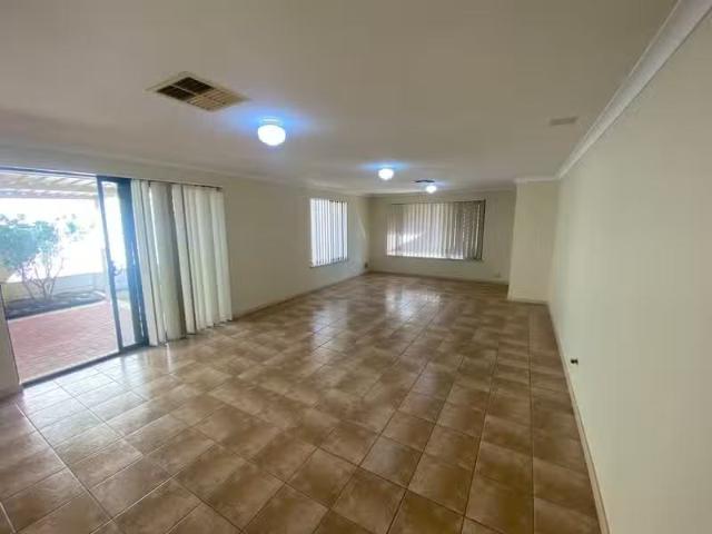 House for rent in Warwick, Western Australia