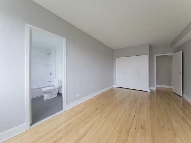 Condo for rent in St. Leonard's, Quebec