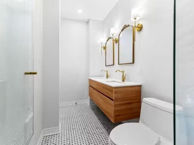 Condo for rent in St. Leonard's, Quebec