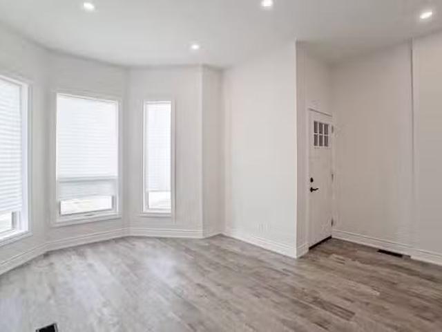 Condo for rent in Ancaster, Ontario