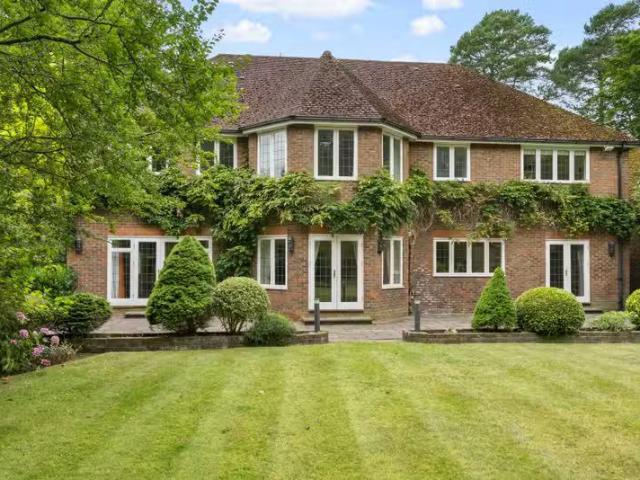 House for rent in Blackhills, Surrey