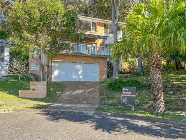 House for rent in Caves Beach, City of Lake Macquarie