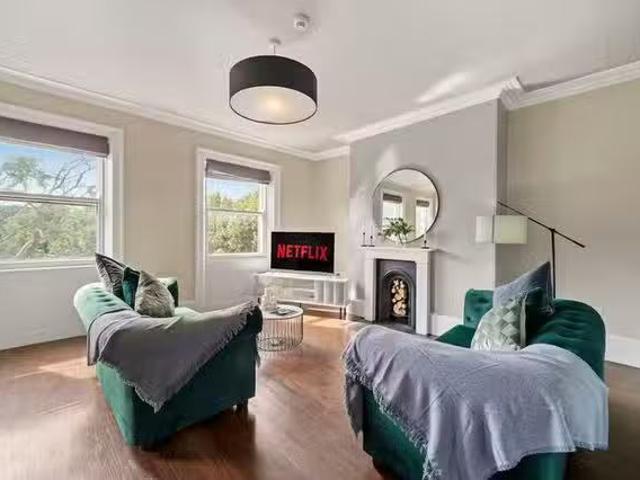 Apartment for rent in Belle Isle, West Yorkshire