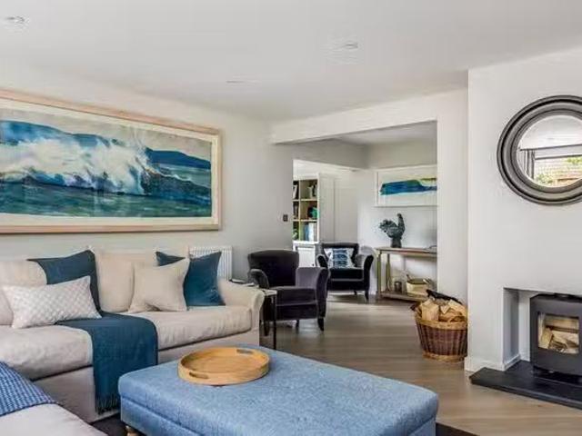 Apartment for rent in Littlecote, West Sussex