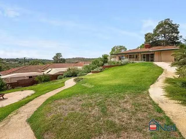 House for rent in Mount Richon, Western Australia