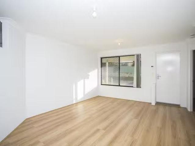 House for rent in Leda, Western Australia