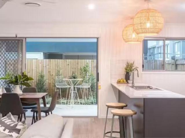 House for rent in Kardinya, Western Australia