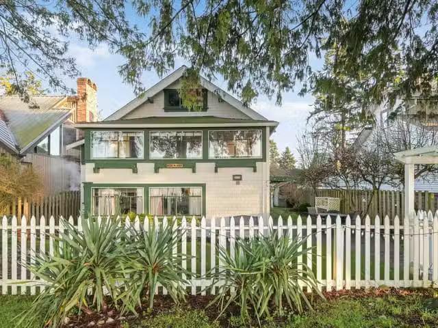 House for rent in Surrey, British Columbia