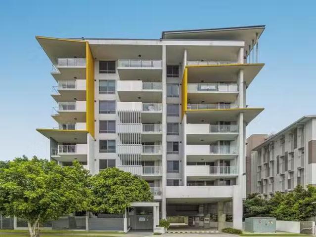 Apartment for rent in Toombul, Queensland