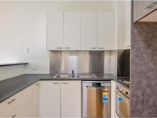 Condo for rent in Camerons Creek, Victoria