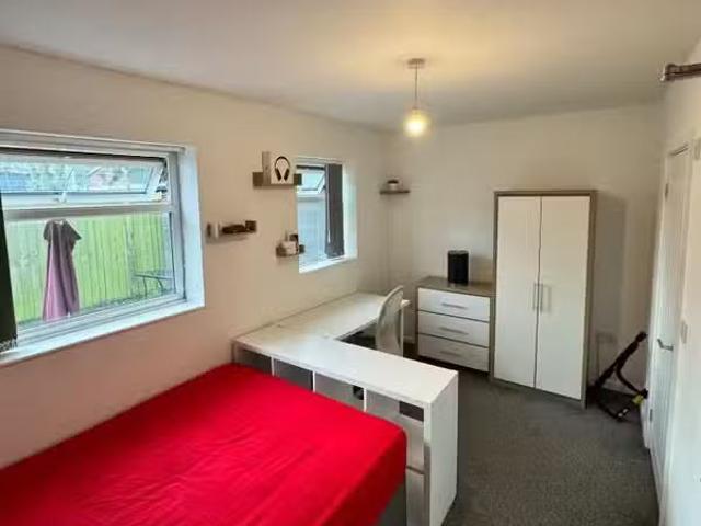 House for rent in Rossmore, Cheshire