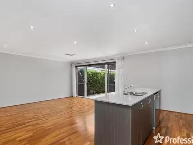 House for rent in Hammond Park, Western Australia