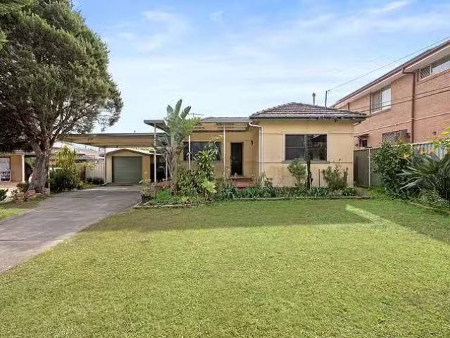House for rent in Carramar, New South Wales