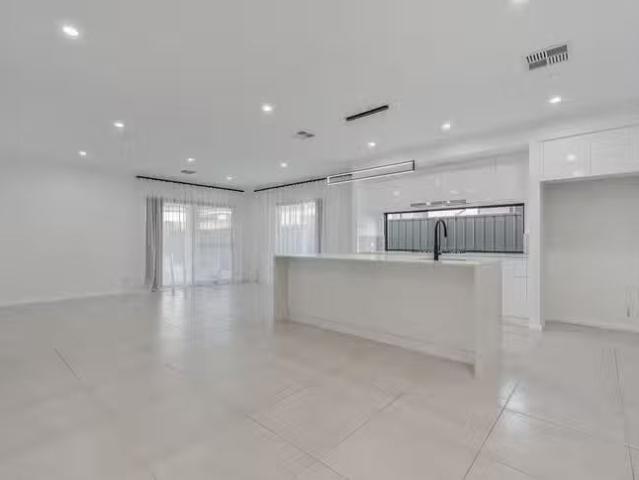 House for rent in Piara Waters, Western Australia