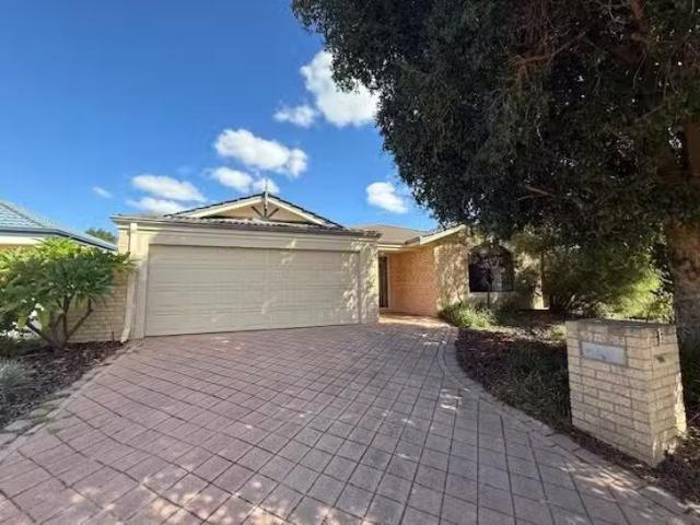 House for rent in Canning Vale, Western Australia