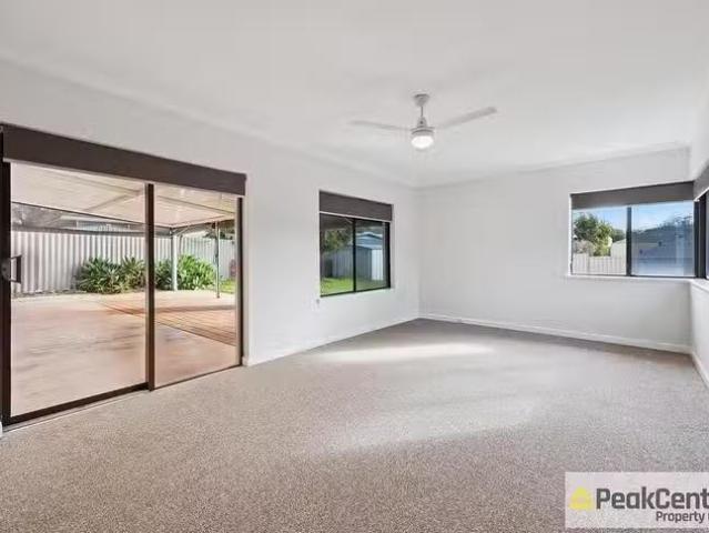 House for rent in Spearwood, Western Australia