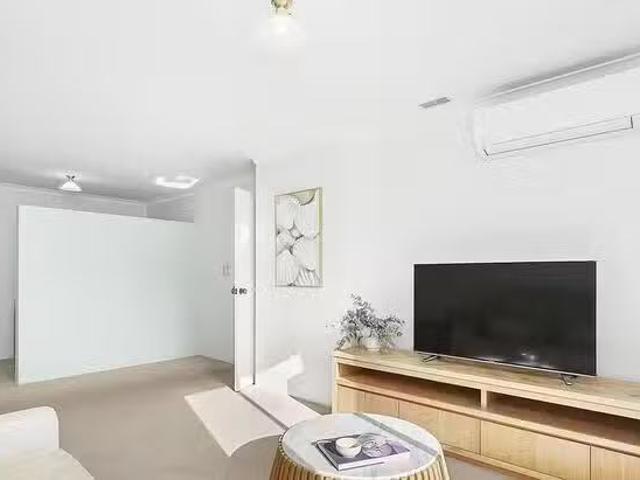House for rent in Lathlain, Western Australia