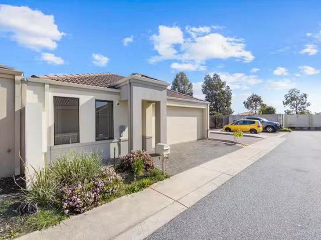 House for rent in Canning Vale, Western Australia