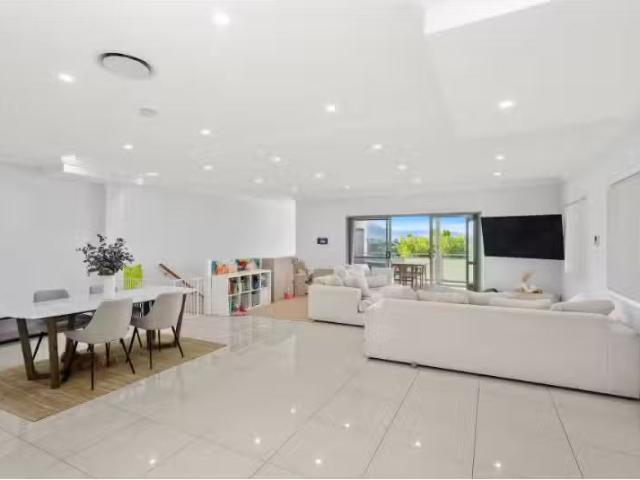 Condo for rent in Wollongong West, New South Wales