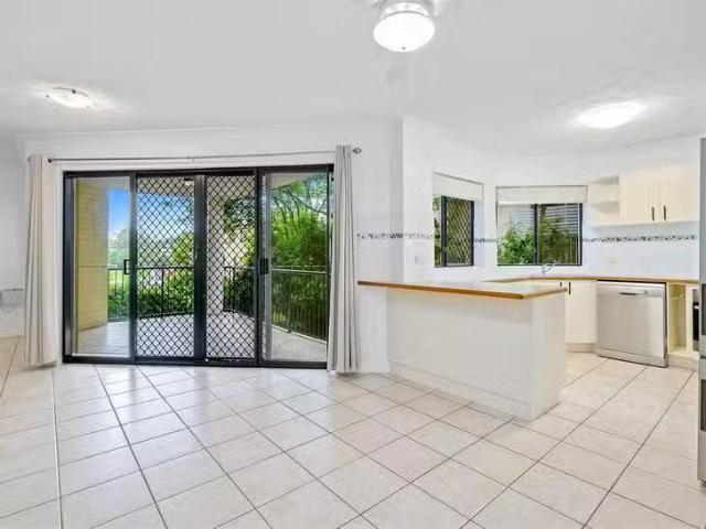 Apartment for rent in Toombul, Queensland