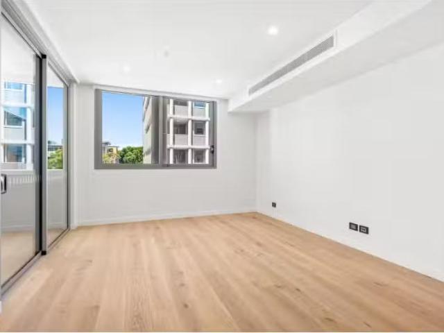 Apartment for rent in Eastlakes, New South Wales