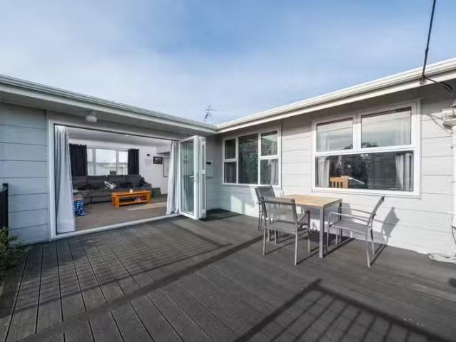 House for rent in Pauatahanui, Wellington
