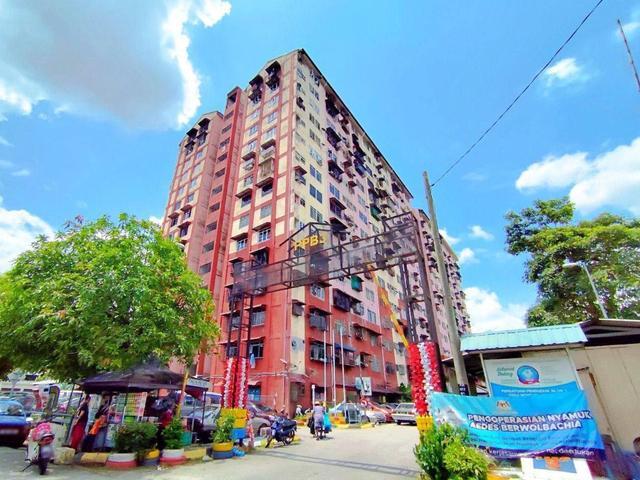 Flat for sale in Petaling, Damansara Damai