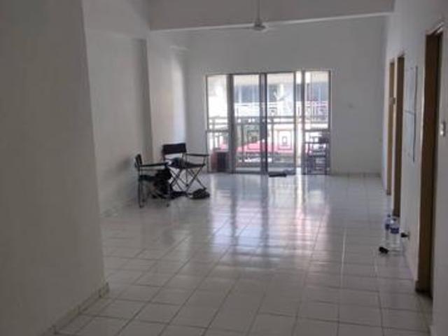 Apartment for sale in Petaling, Damansara Damai