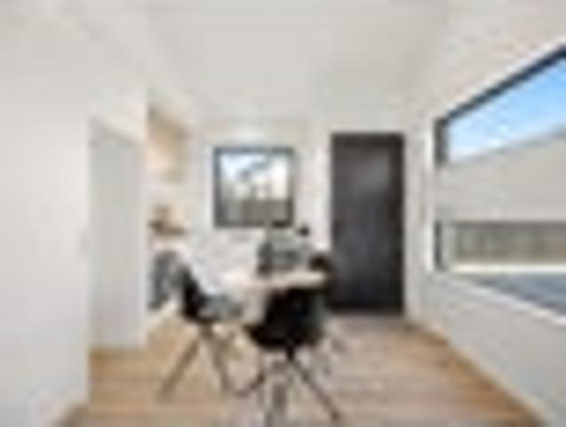 Townhouse for sale in Bryndwr, Canterbury