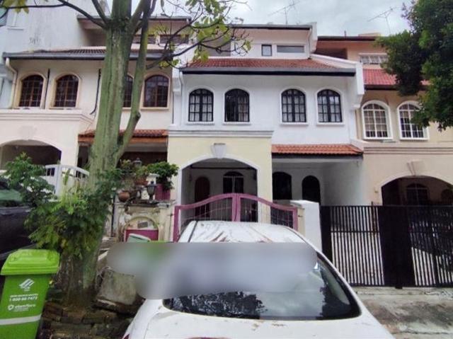 Townhouse for sale in Country Heights Damansara, Kuala Lumpur