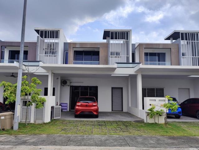 Terraced House for sale in Tanjong Sepat, Selangor
