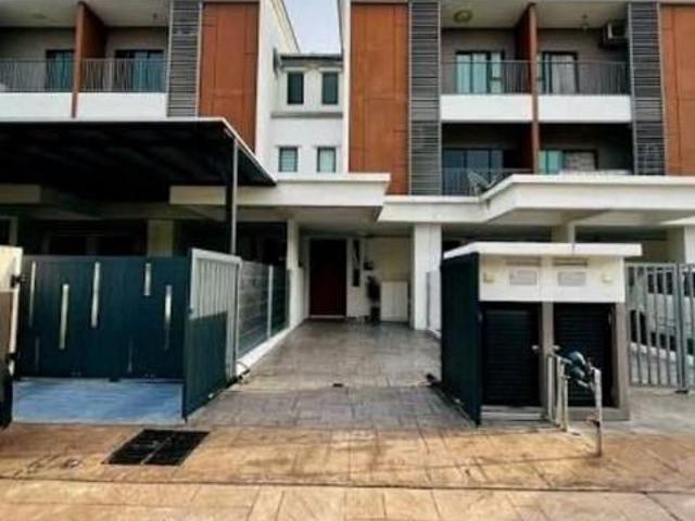 Townhouse for sale in Petaling, Subang Jaya