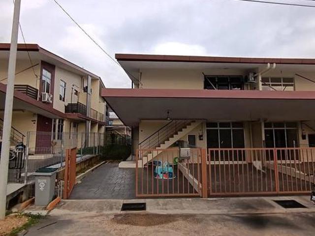 Townhouse for sale in Malaka