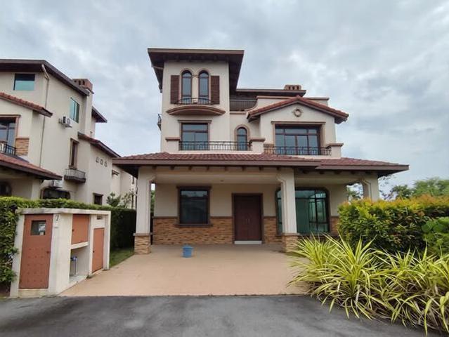 Bungalow for sale in Kajang, Langat