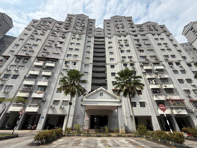 Apartment for sale in Country Heights Damansara, Kuala Lumpur