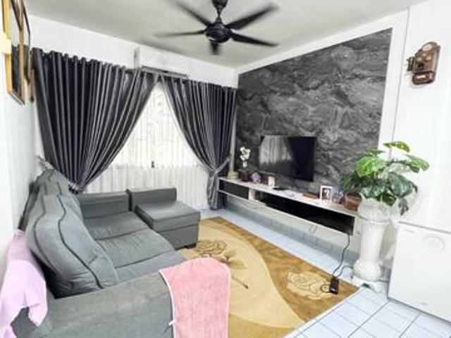 Flat for sale in Bandar Johor Bahru, Johor