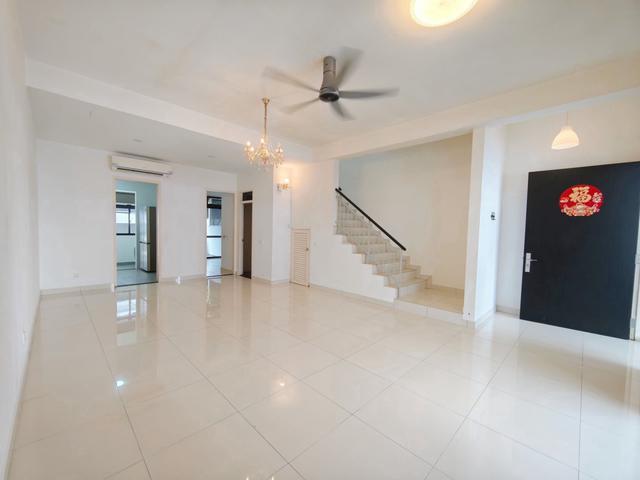 Terraced House for sale in Setia Indah, Johor Bahru