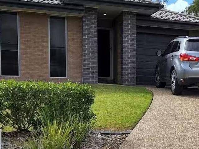 Apartment for rent in Urangan, Queensland