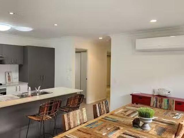 Apartment for rent in Urangan, Queensland