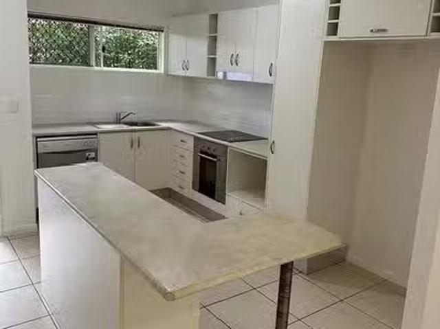 House for rent in Redlynch, Queensland
