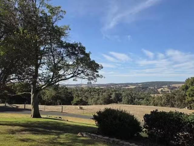 House for rent in Crooked Brook, Western Australia