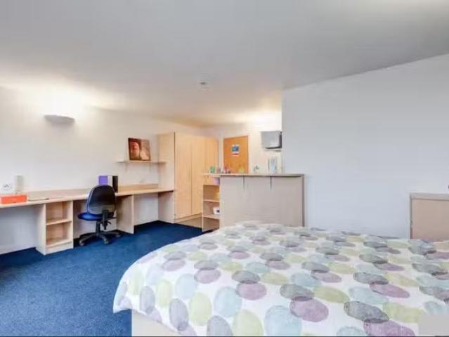 Apartment for rent in Fulwell