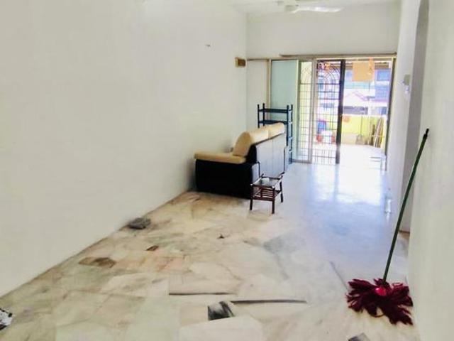 Townhouse for sale in Langat, Selangor