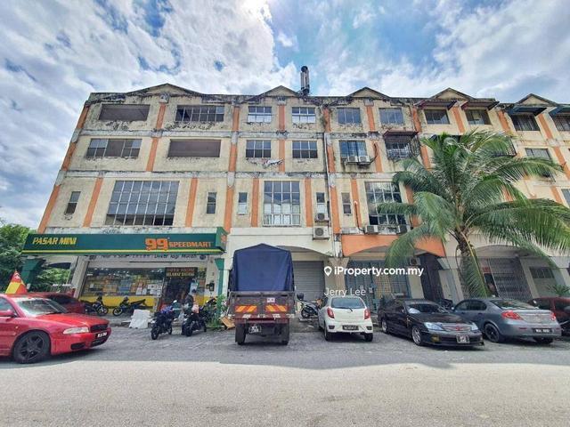Flat for sale in Petaling, Subang Jaya